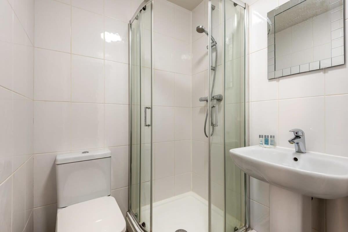 Апартаменти Modern & Bright Budget Studio In Central Донкастер Екстер'єр фото