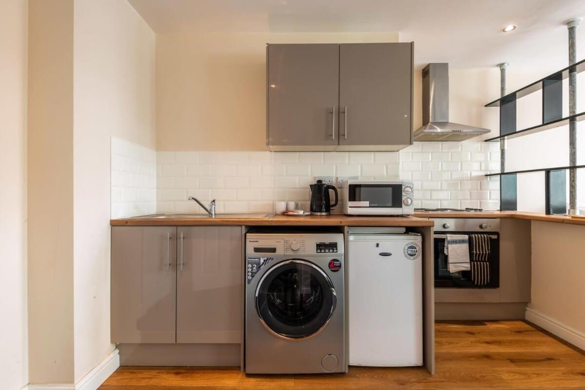 Апартаменти Modern & Bright Budget Studio In Central Донкастер Екстер'єр фото