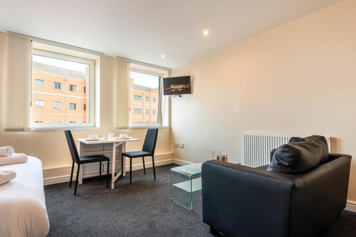 Апартаменти Modern & Bright Budget Studio In Central Донкастер Екстер'єр фото