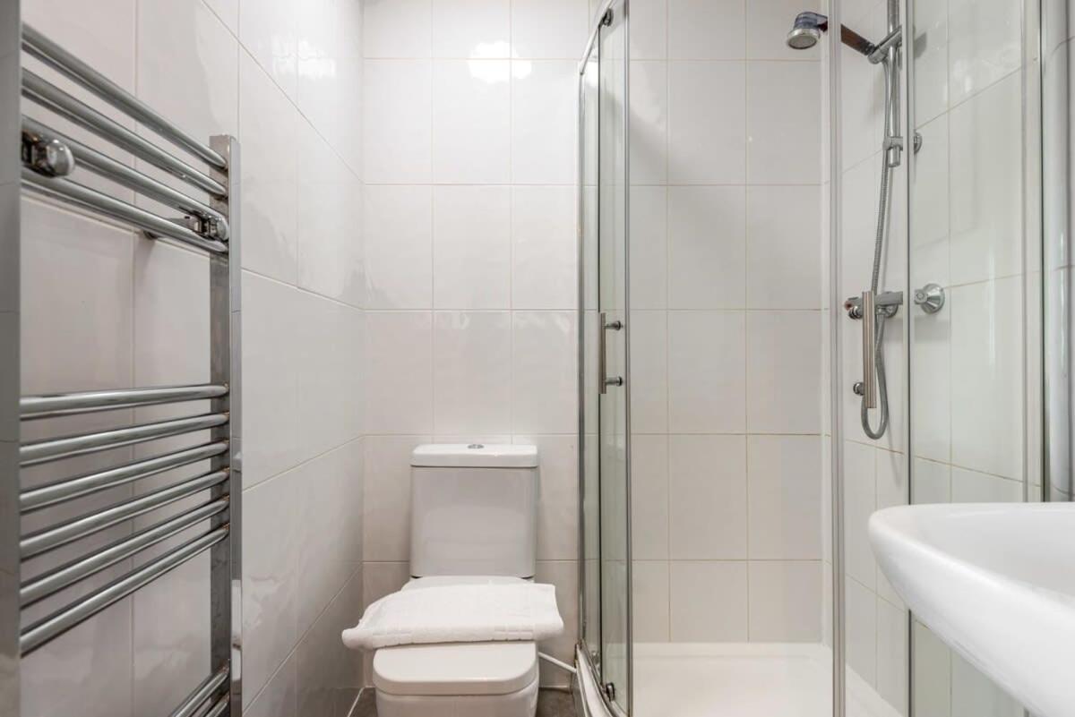 Апартаменти Modern & Bright Budget Studio In Central Донкастер Екстер'єр фото