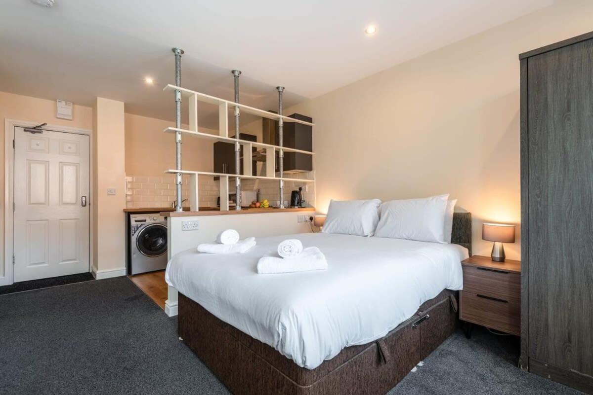 Апартаменти Modern & Bright Budget Studio In Central Донкастер Екстер'єр фото