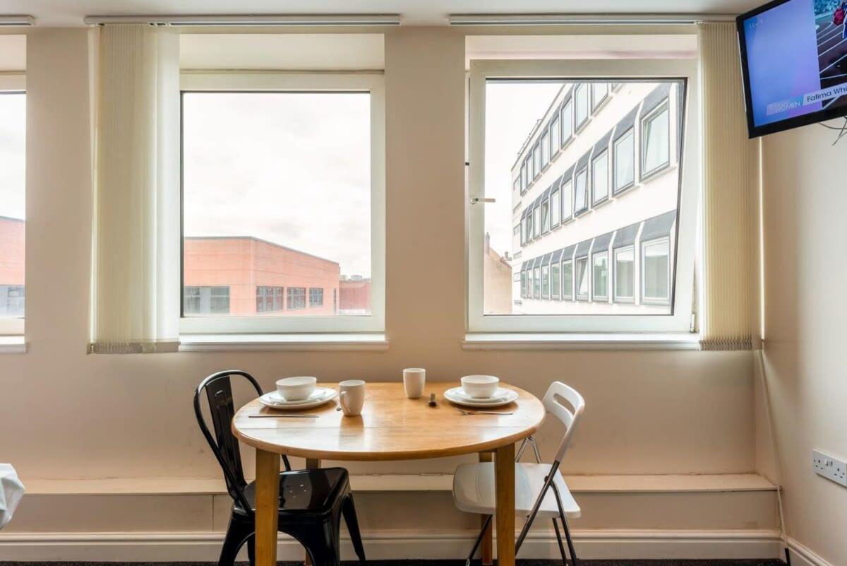 Апартаменти Modern & Bright Budget Studio In Central Донкастер Екстер'єр фото